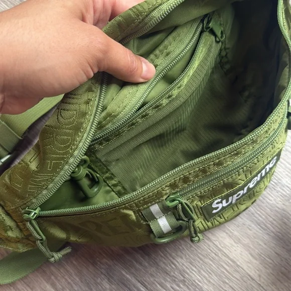Supreme Green Belt Bag with Adjustable Strap - Picture 6 of 11